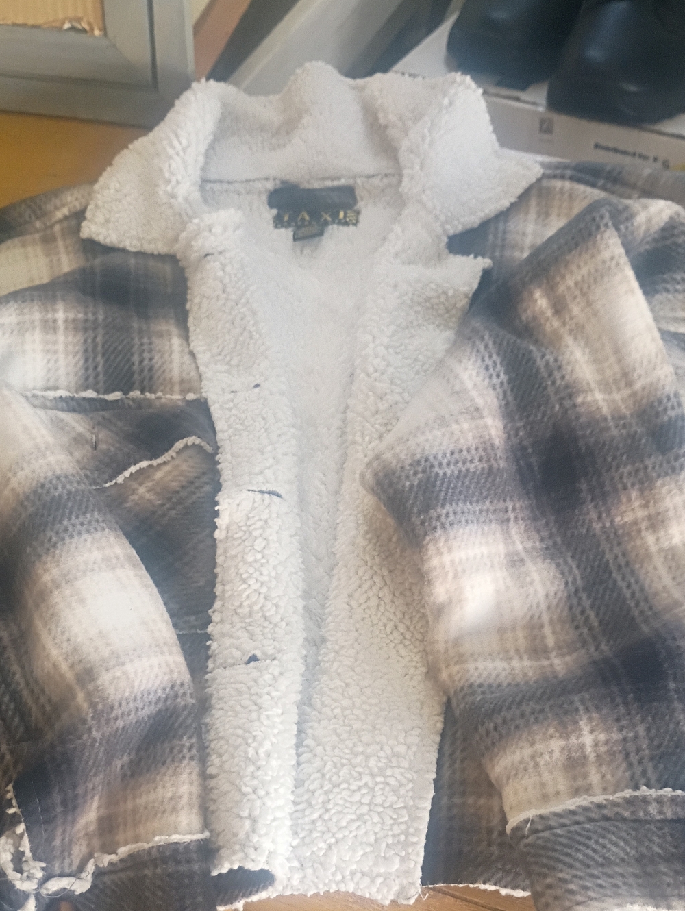 Kids Plaid Sherpa-Lined Jacket - Cream & Brown